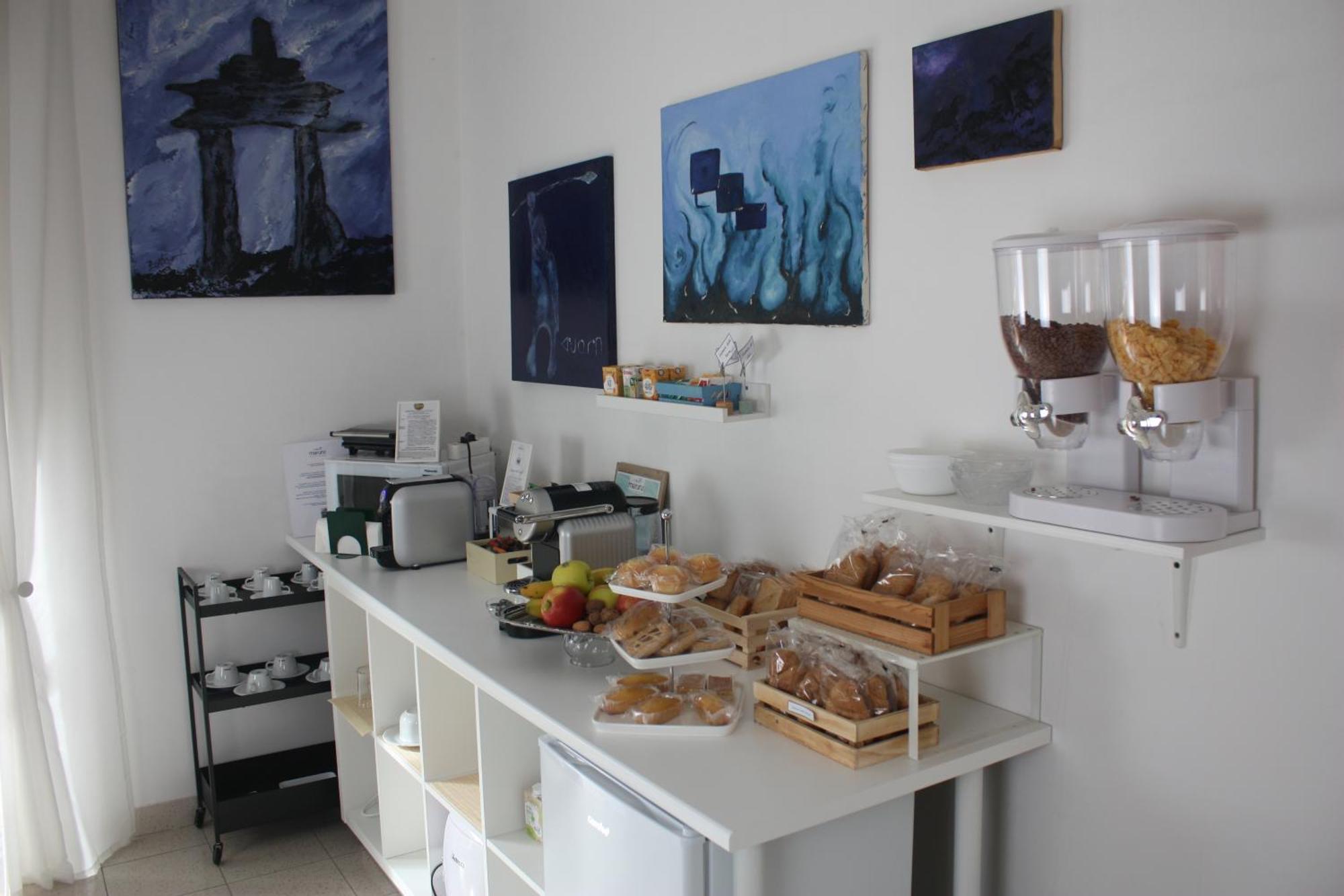 Maruru B & B Dell'Arte Чивитанова Марке Екстериор снимка
