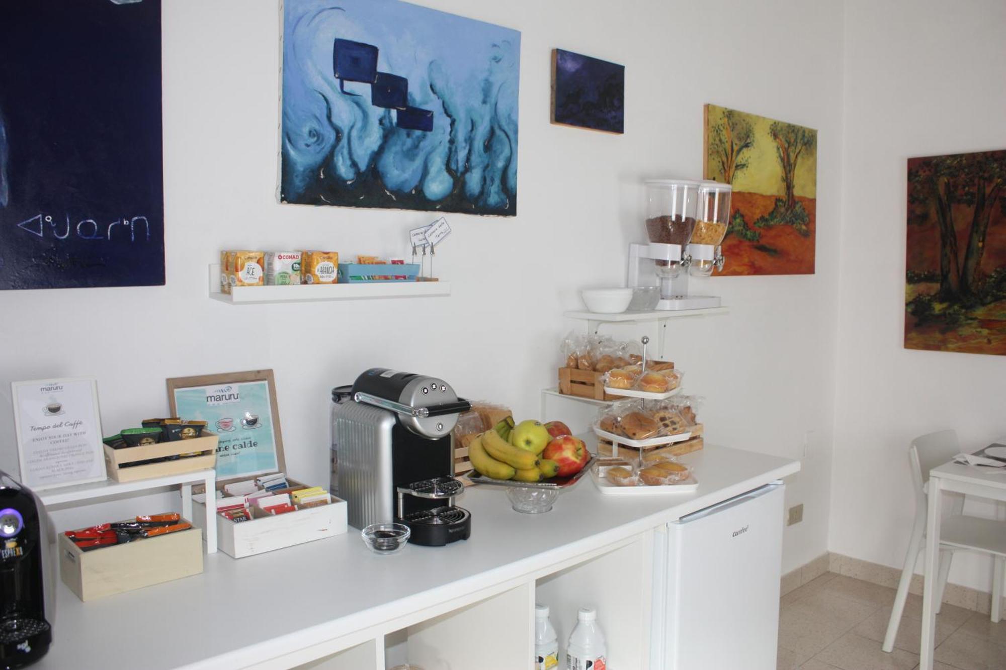 Maruru B & B Dell'Arte Чивитанова Марке Екстериор снимка