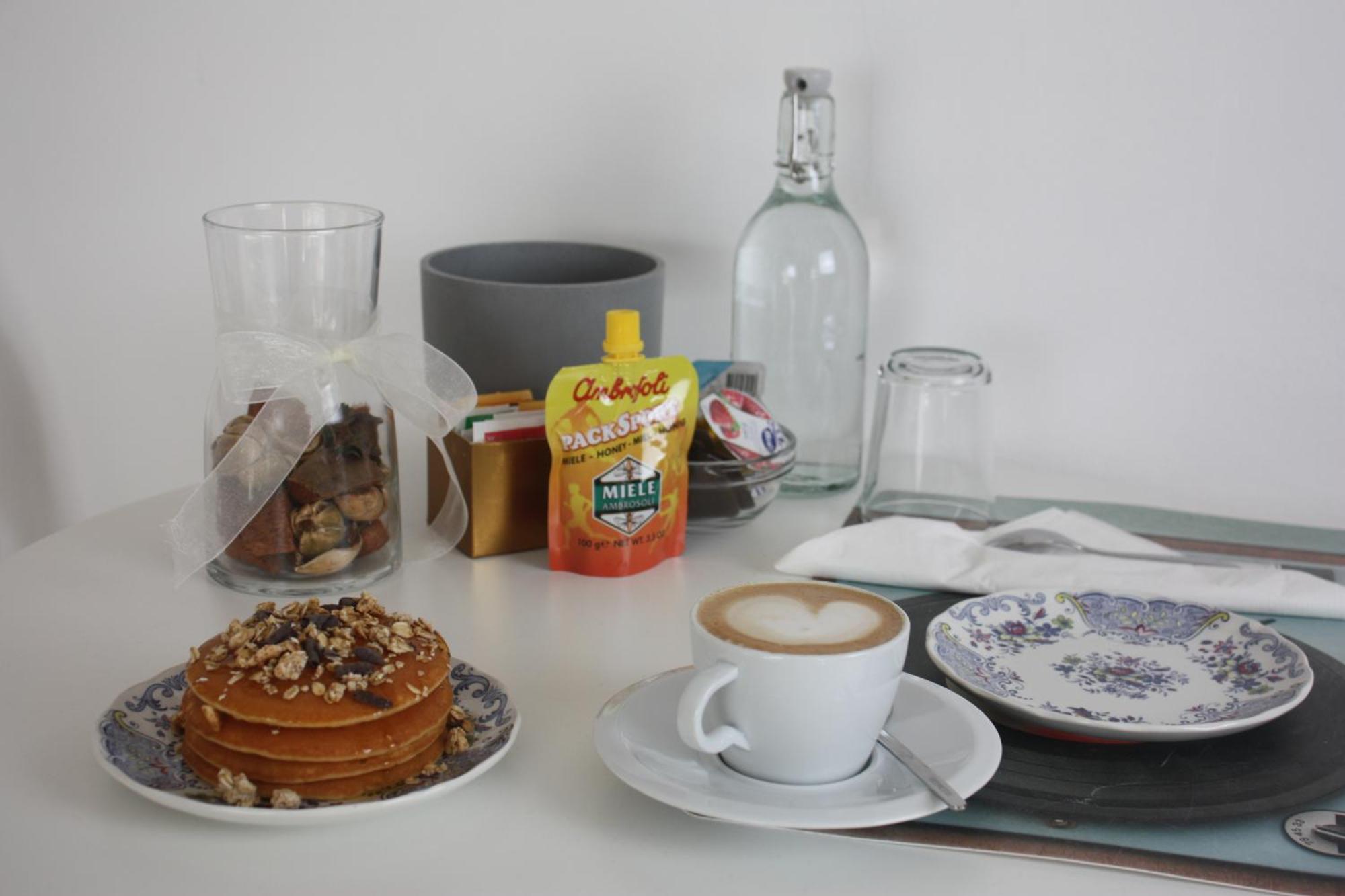 Maruru B & B Dell'Arte Чивитанова Марке Екстериор снимка