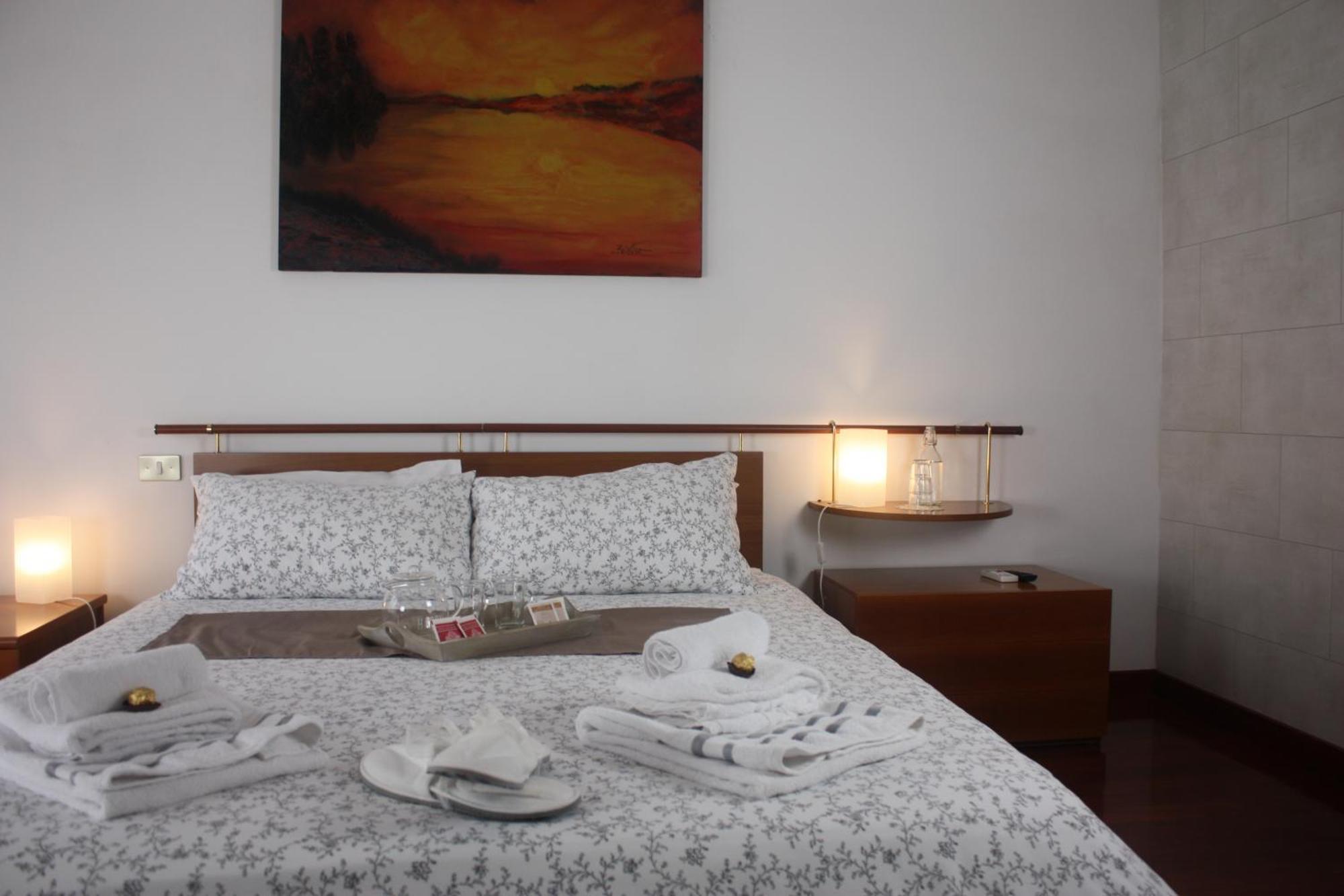 Maruru B & B Dell'Arte Чивитанова Марке Екстериор снимка