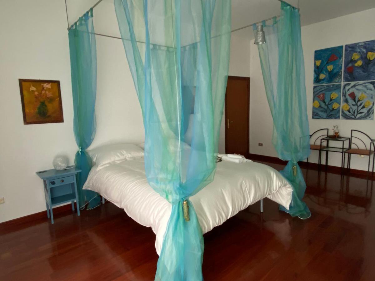 Maruru B & B Dell'Arte Чивитанова Марке Екстериор снимка